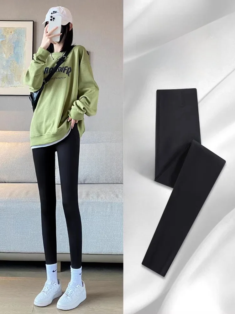 

Women's arkskin Yoga Pants High Waist Elastic Thiened Fce Lined Tight Bla Base Layer Pants Winter 2026 New Sle