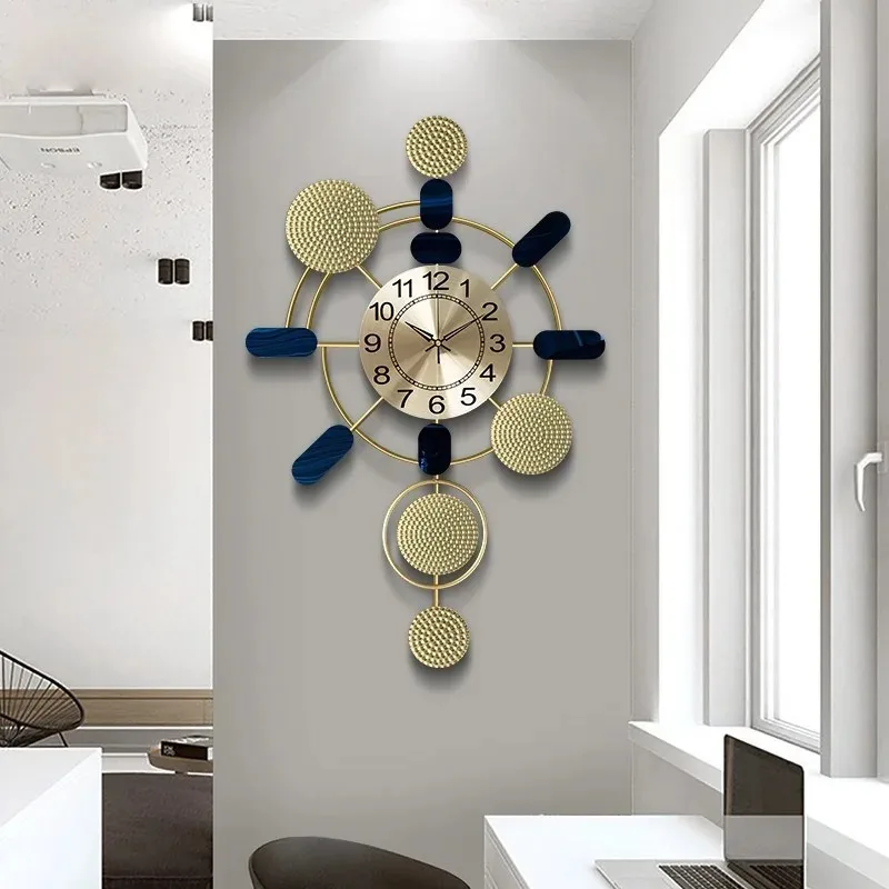 Luxury Metal Case Living Room Wall Clocks Nordic Simple Modern Creative Wall Clocks Groot Aesthetic Holiday Gifts Home Decor