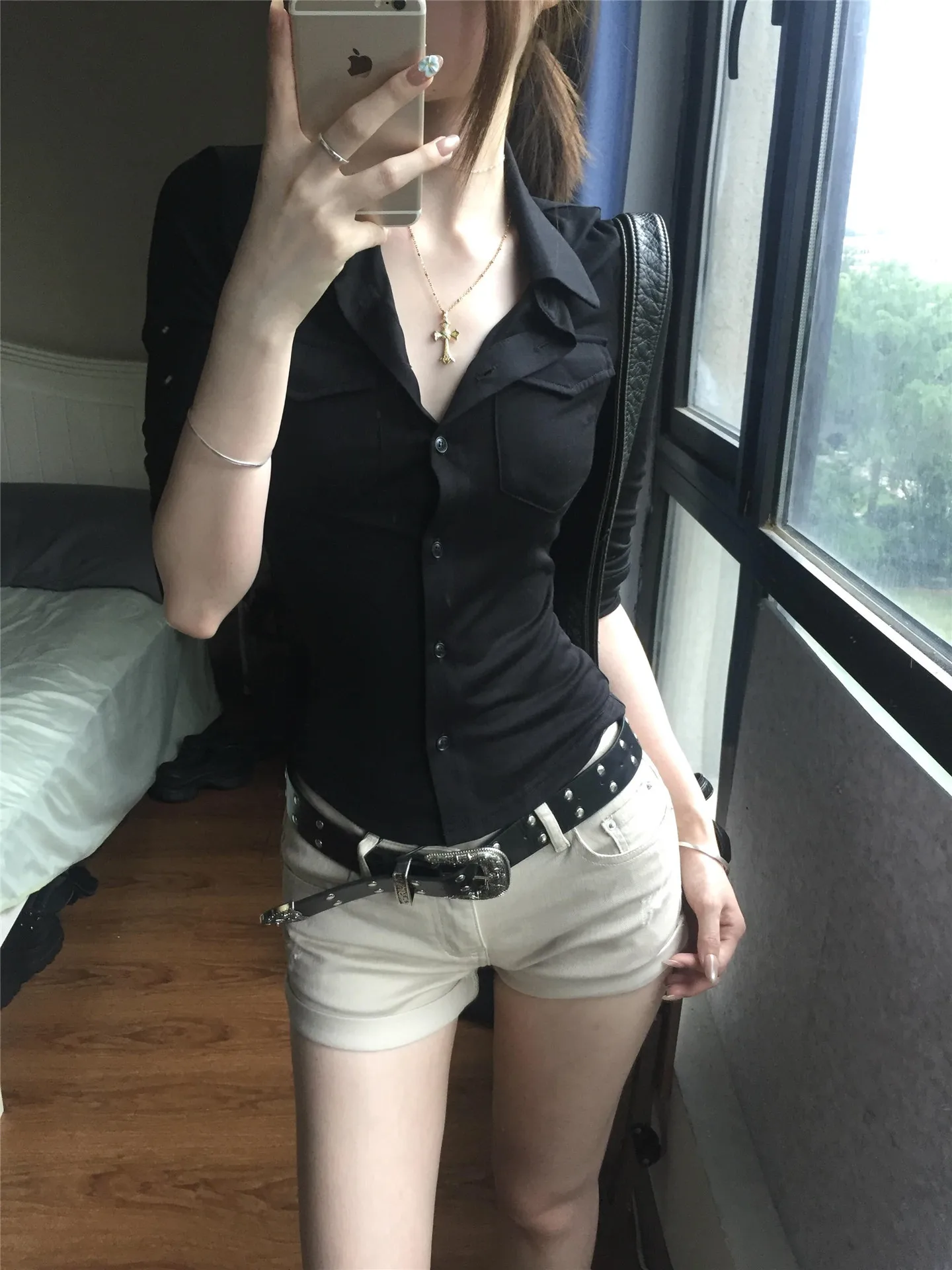 

Женские летние джинсовые шорты с низкой талией, рваные, облегающие, эластичные, с эффектом потертости, универсальные, подчеркивающие фигуру, в американском стиле, повседневные