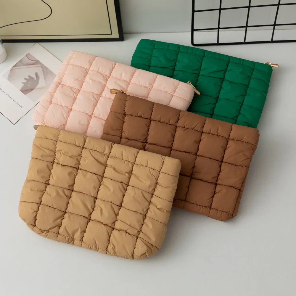 New Plaid Makeup Bag Designer Cosmetic Bag Puffy Travel Toiletry Pouch Checkered Zipper Bag Makeup Organizer Bag For Women Girl