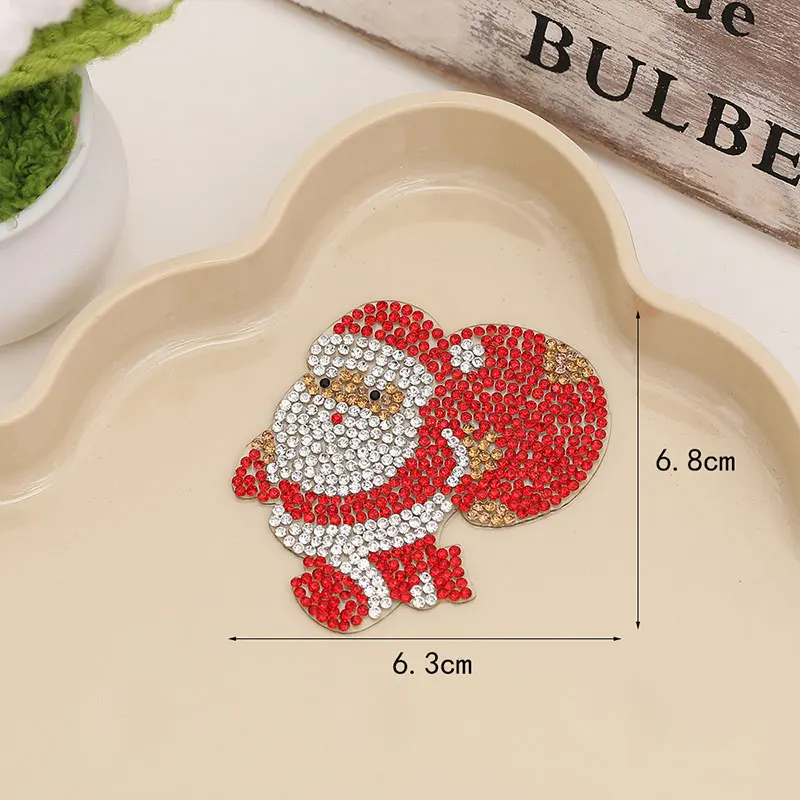 5 Stück Heiß begehrte Weihnachtsmann-Kristall-Aufnäher, Heißprägung, Heißbohrung, Weihnachtsserie, Accessoires, Dekoration – Detail 3