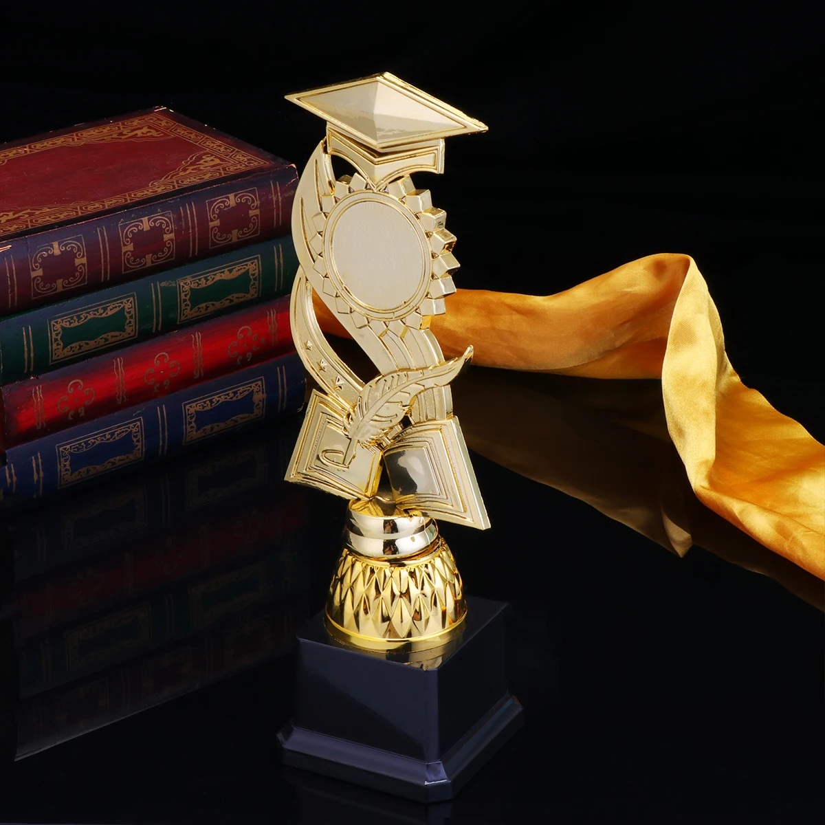 

Plastic Award Trophy 26cm Doctor Hat Creative Sports Prizes Kids Reward Golden Cup Trophies