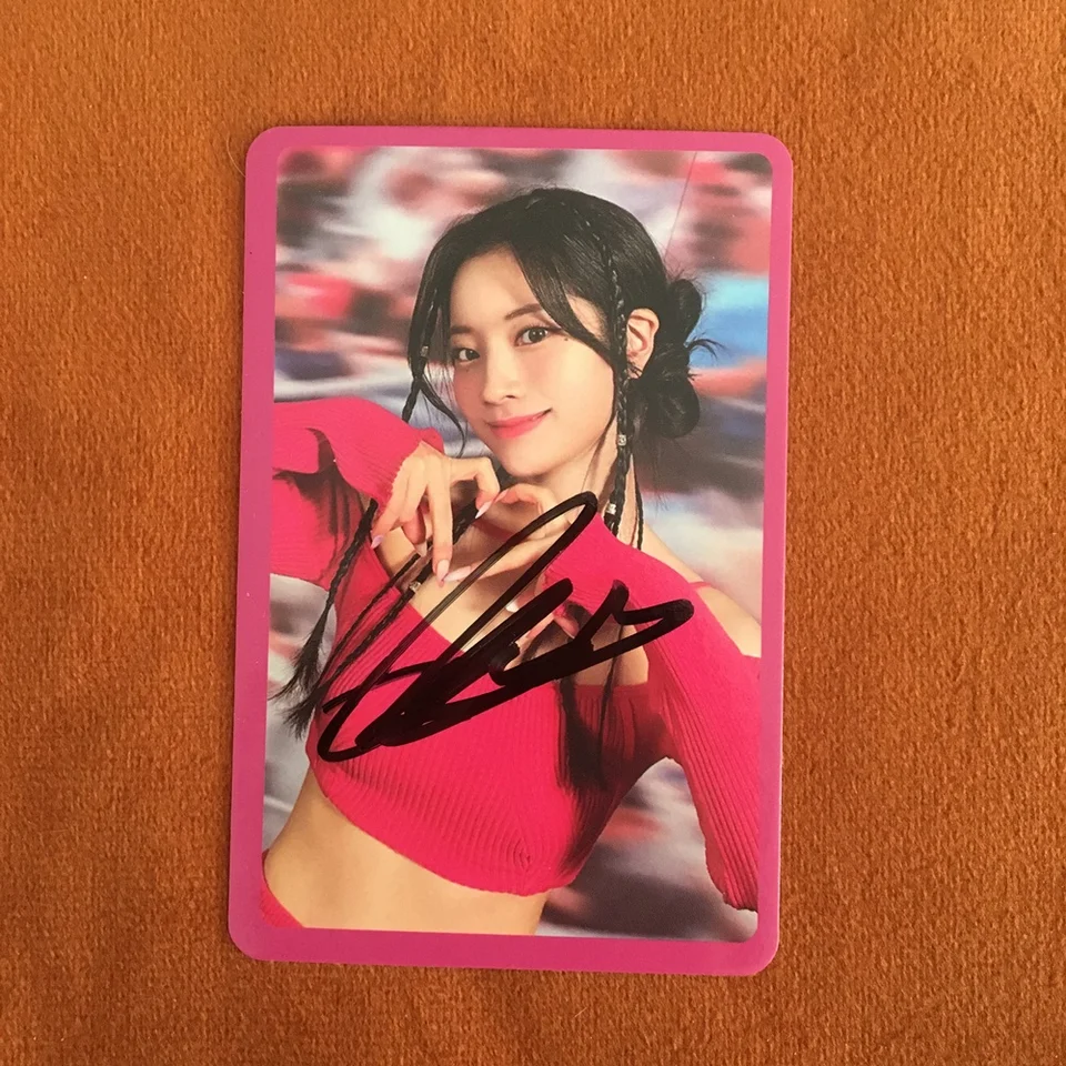 TWICE サイン入りカード 2023 TWICE サイン入り正式フォトカードカード K-POP コレクション 2023C