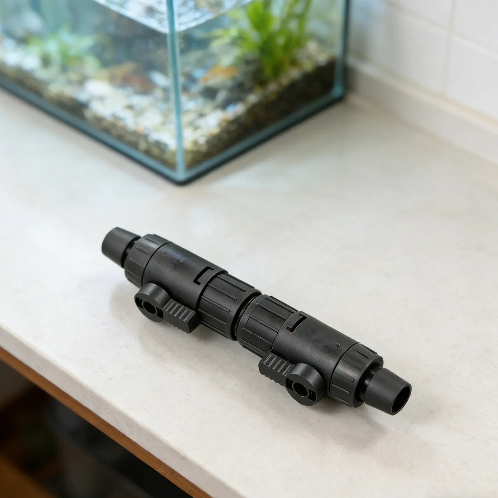 Integrated Shut Off Valve Quick Disconnect Connector for Aquarium Filter Hose Simplifies Your Cleaning Process