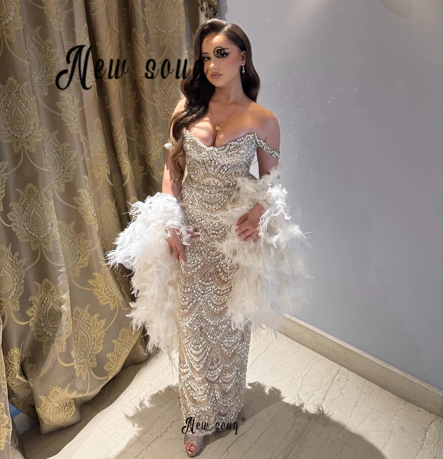 Straps Off Shoulder Champagne Prom Dress With Detachable Feather Shawl Elegant Women's Engagement Dress Customized Bling Gown view 2