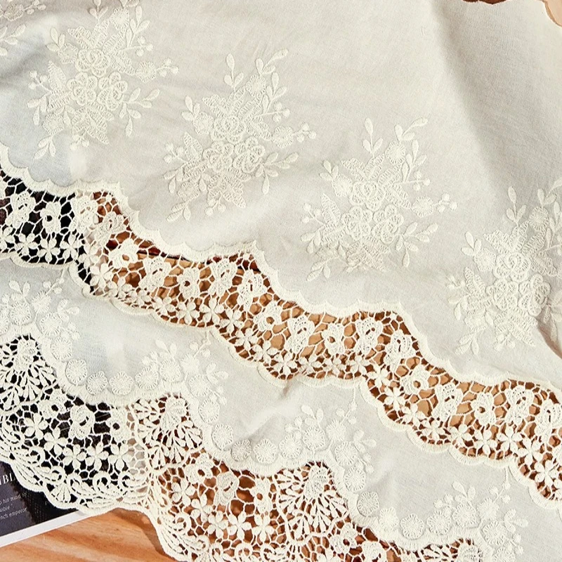 1 Yard bestickter weiß-beiger Blumen-Baumwollspitzenstoff zum Nähen, DIY-Besatz, Hochzeitsapplikation, Band, Rock, Bettvorhang-Zubehör – Detail 4