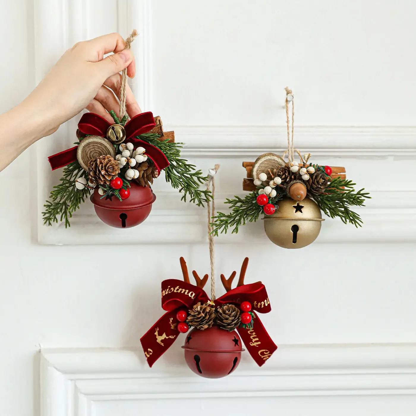 8/4 Pieces of Randomly Assorted Styles, Vintage Metal Christmas Bell Flower Ornaments, Multi-Functional Hanging Decorations with Red and Gold Accents, Durable Metal Christmas Tree Decorations, Suitable for Holiday Parties, Home and Garden, Christmas Decorations, Christmas Gifts, Halloween and Christmas Presents