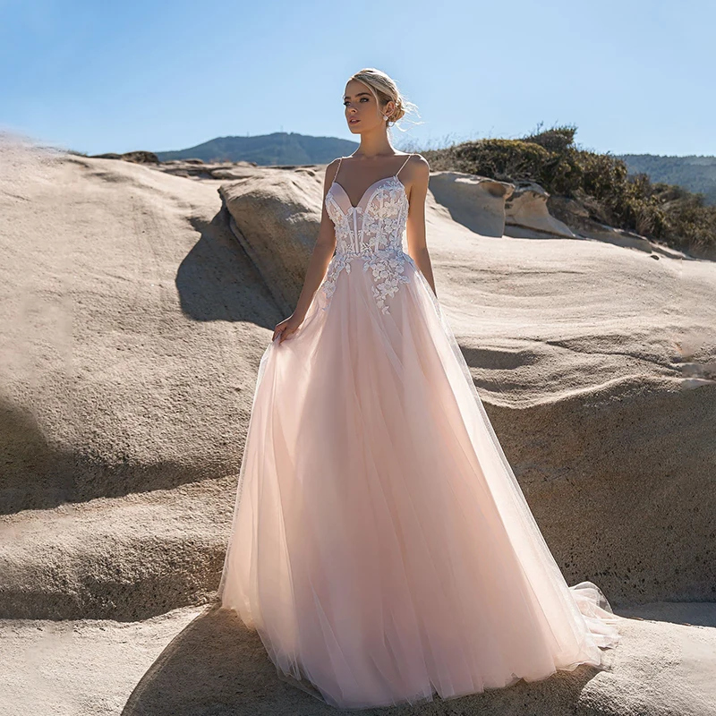 

Mordern Sweetheart V-Neck A-Line Evening Dresses Spaghetti Straps Lace Appliques Sweep Train Prom Dresses Robe De Mariée