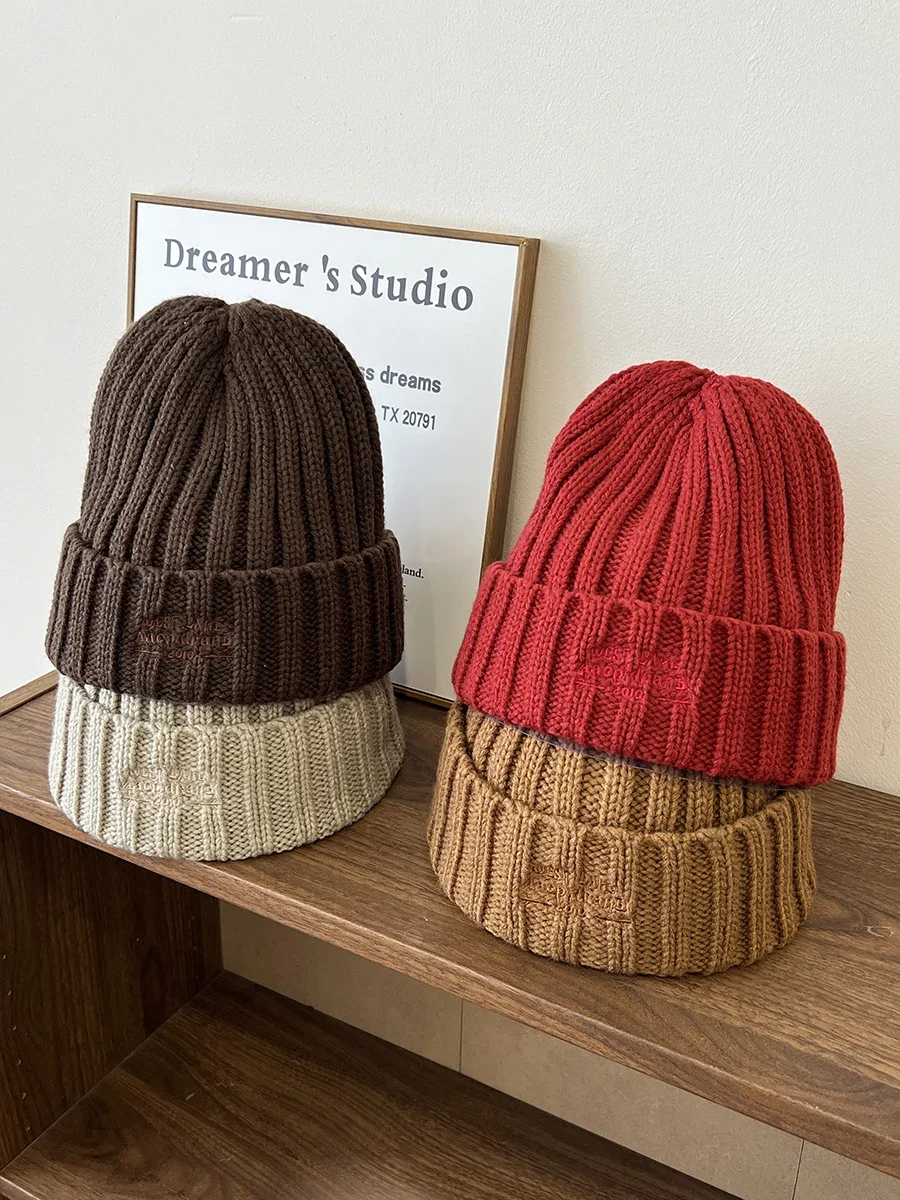 Couple knitted hat female face small brown pullover hat winter versatile warm wool hat male