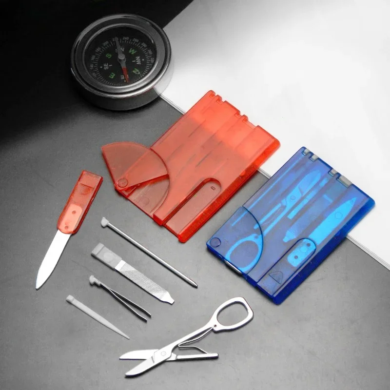 1 مجموعة التخييم في الهواء الطلق متعددة الوظائف السويسري سكين بطاقة مزيج متعددة الأغراض أدوات إنقاذ بدلة الجمال مع بطاقة أداة المصباح