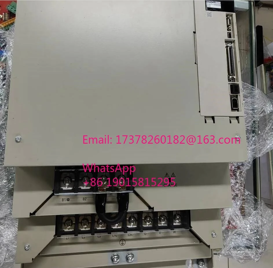 

SGD7S-590A00B202 SGD7S-590A00A-002 Новый и оригинальный сервопривод
