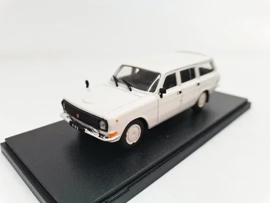 Diecast 1/43 Scale Former Soviet Union Russia FA3 GAZ 24-12 Simulation Alloy Car Model Collectibles Static Display Gift Toy