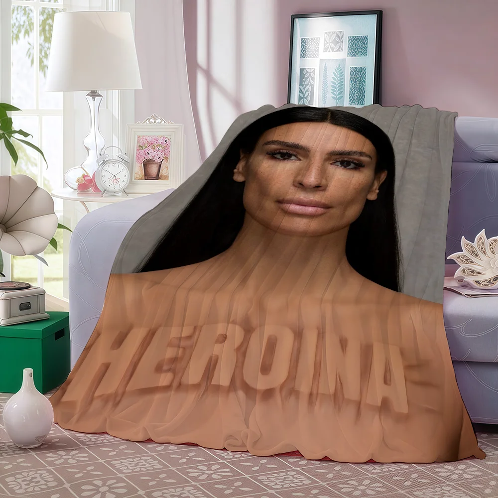 

Singer Sevdaliza HEROINA Blanket Soft and Skin Friendly For Couch Bed Napping Bedspread All Seasons Comforter