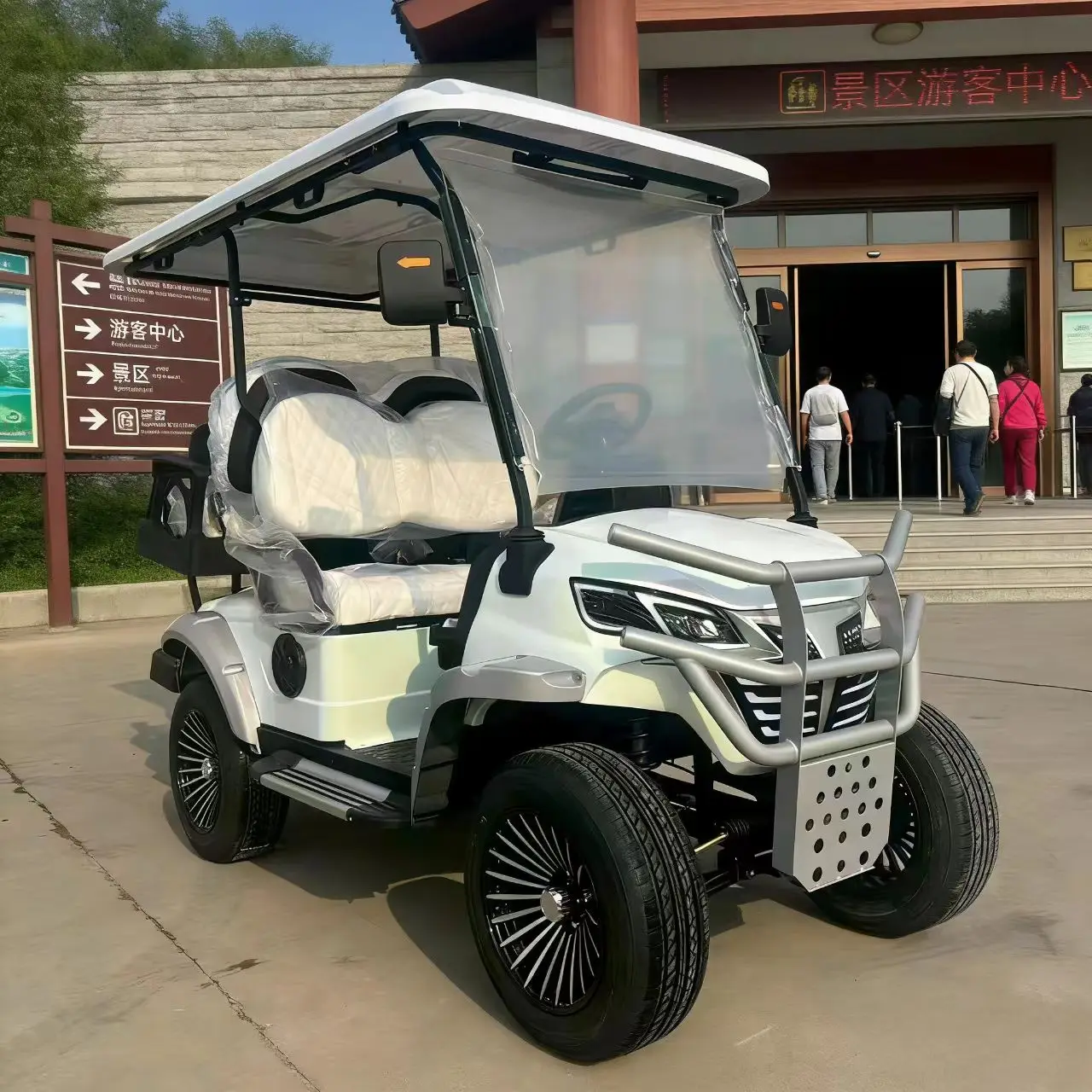 Low Price High-power High-torque 4000/5000/7000W 2 4 6 Seats  Golf Cart With Rear Cargo Box 48V/60V/72V Golf Cart