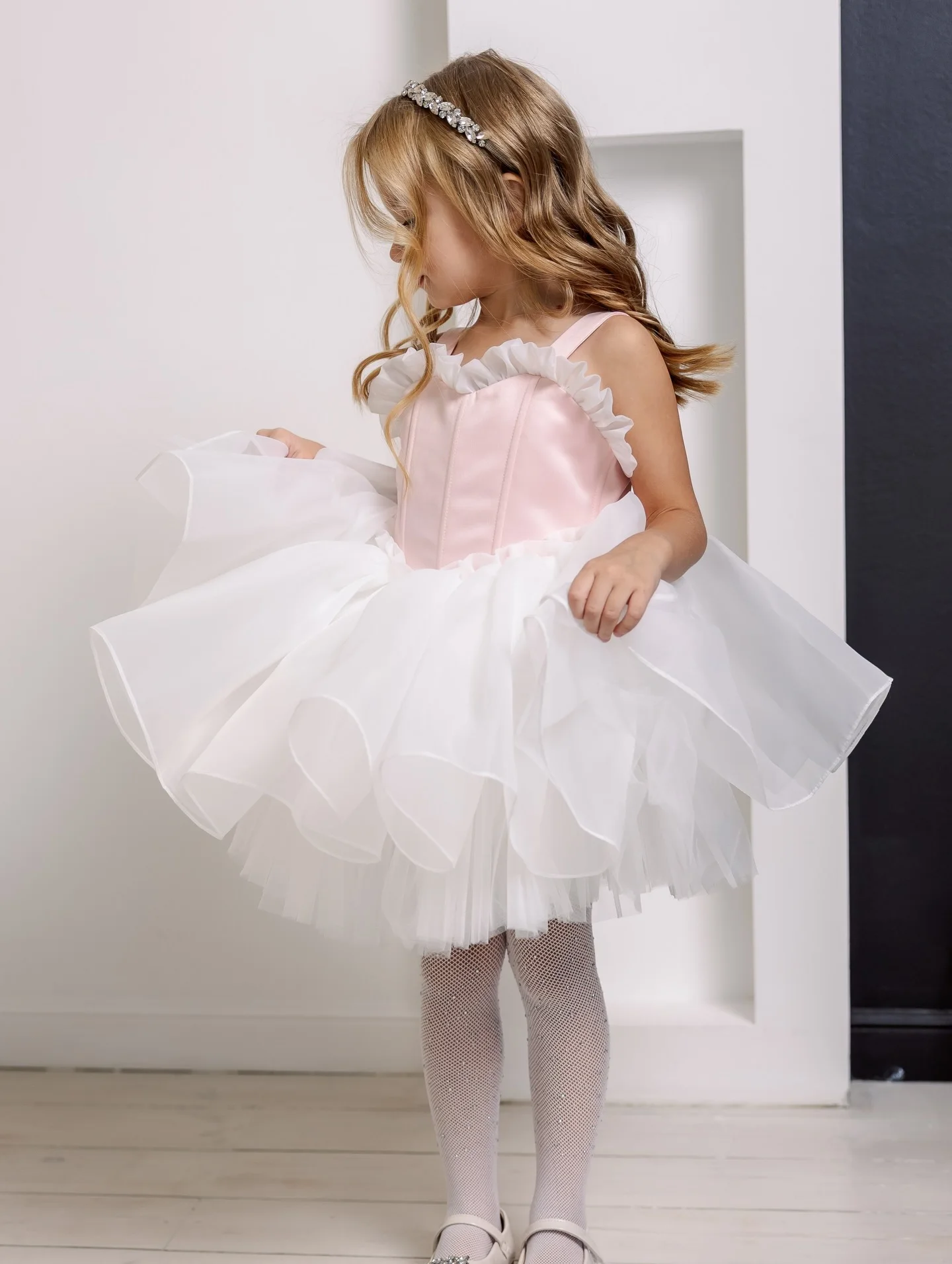 Flower Girl Dress White Organza Pink Ruffles Wedding Party Dress for Little Girls Mini Toddler Pageant Ball Gowns