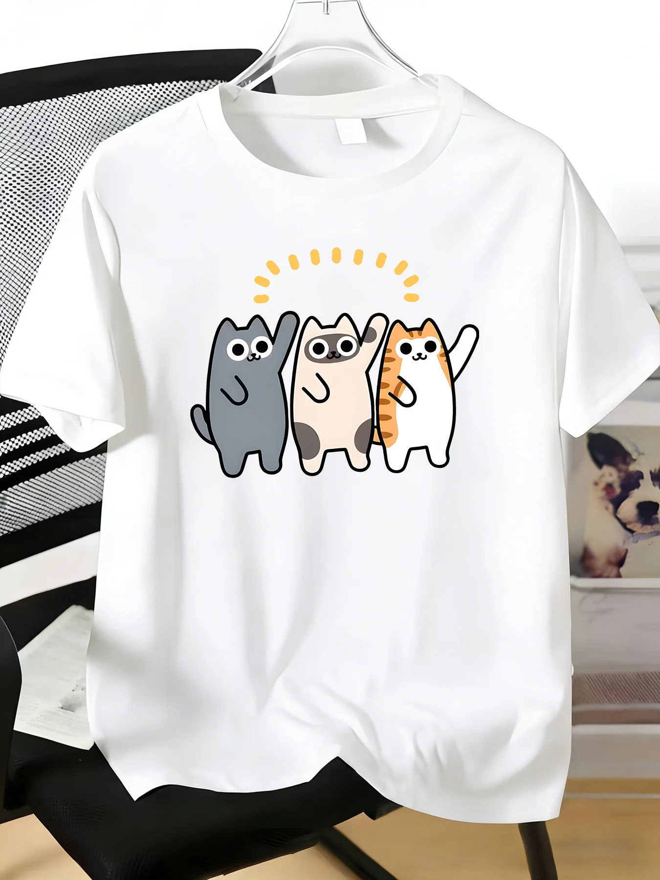 Men Bright Red Basic Crew Neck Tee Cartoon Triple Raising Hand Cats Print Soft Short Sleeve Animal Fan Daily Loose Male Tops