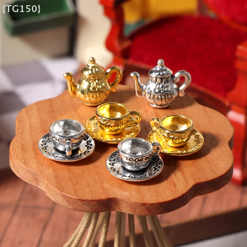 【De】1:12 스케일 미니어처 금속 차 세트 1세트 - 인형집 식탁 장식 및 장난감 액세서리용 티팟 컵 소서