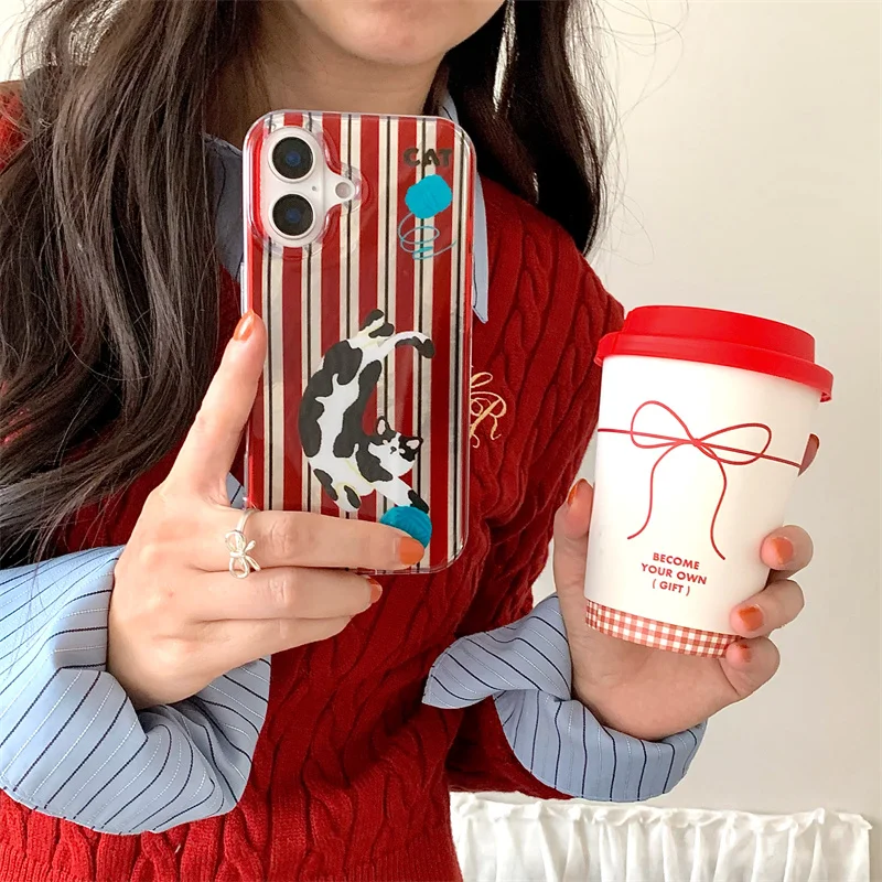 Whirlpool pattern red striped fur ball cat phone case for iPhone 11 12 13 14 15 16 pro max