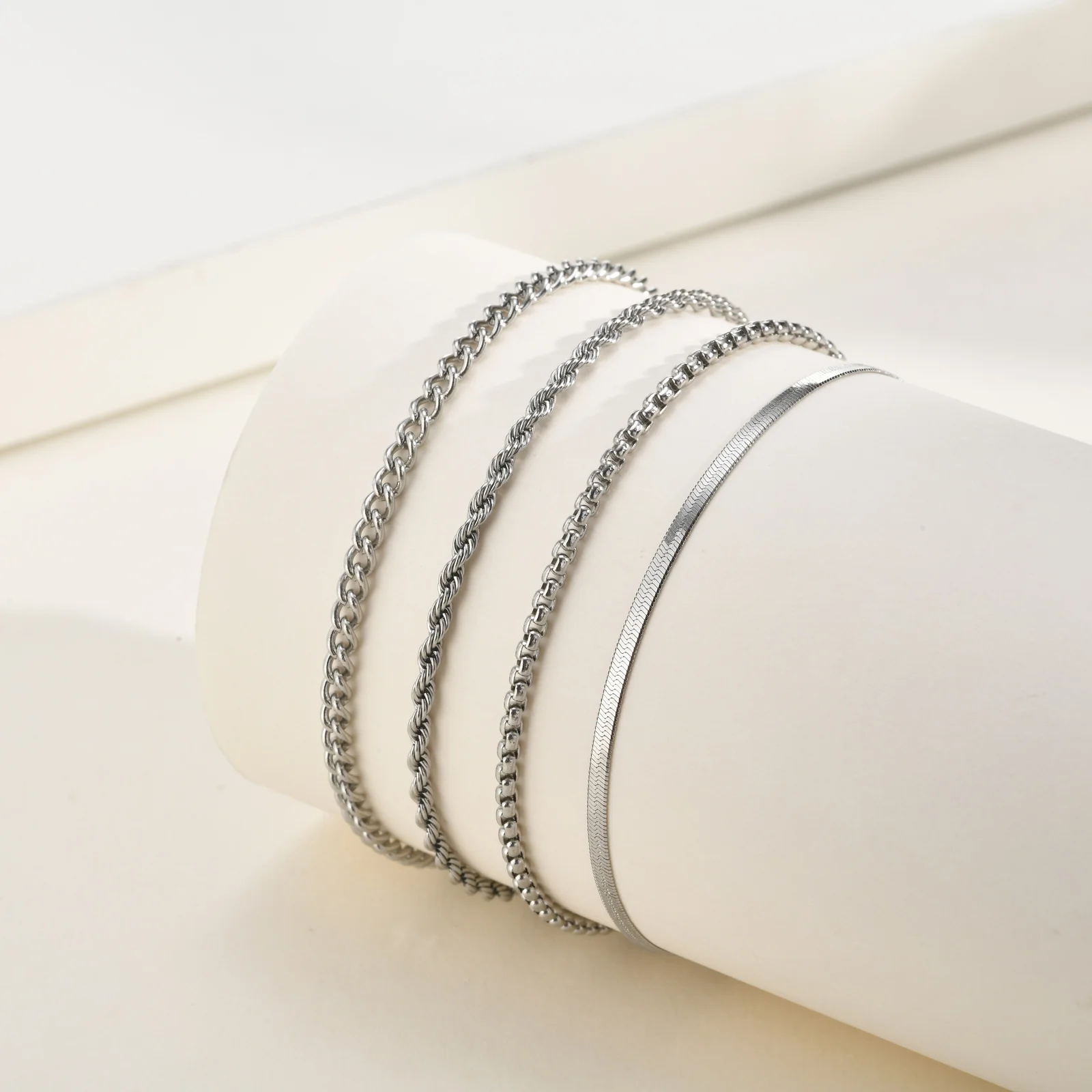 4 Stück Herren-Kettenarmbänder, Edelstahl, silberfarben, Schlangenketten-Armband, Hip-Hop-Punk-Schmuck für Ihn, Papa – Detail 1