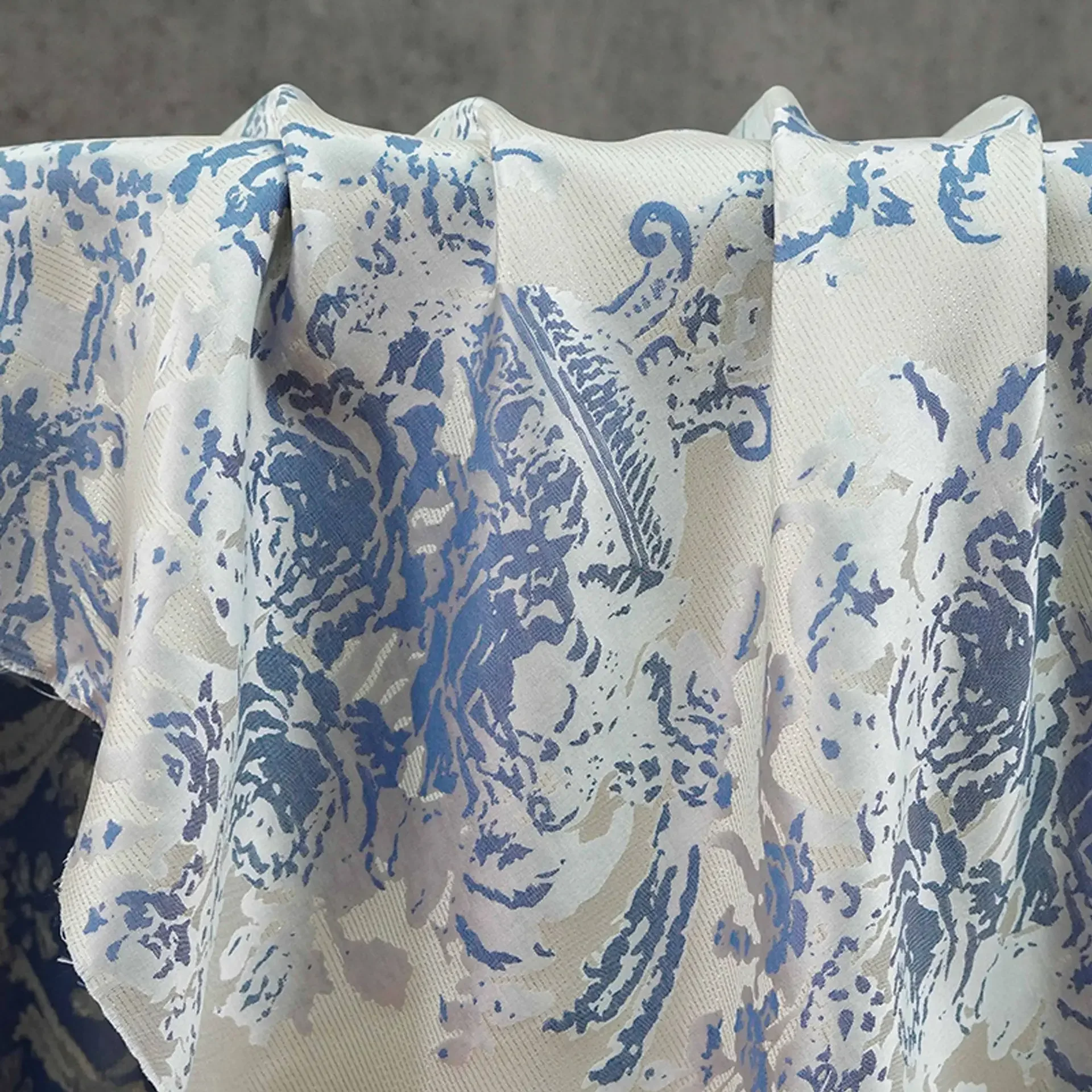 

Elegant Retro Floral Pattern Jacquard Fabric European Style Cheongsam Dress Gown Coat Curtain Decorative Sewing Fabric