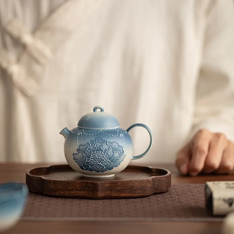 1PC Rock Mine White Hand-painted Pile Carving Gradual Change Peony Bubble Teapot Small Round Pot Exquisite Ceramic KungFu Teapot