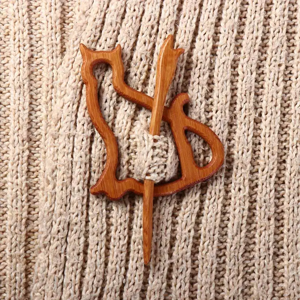Trendiges Nischendesign Pullover-Brosche Herz Vogel Hund Hase Tier Holzbrosche Modeschmuck Damenbrosche Kleidungsaccessoire – Detail 2