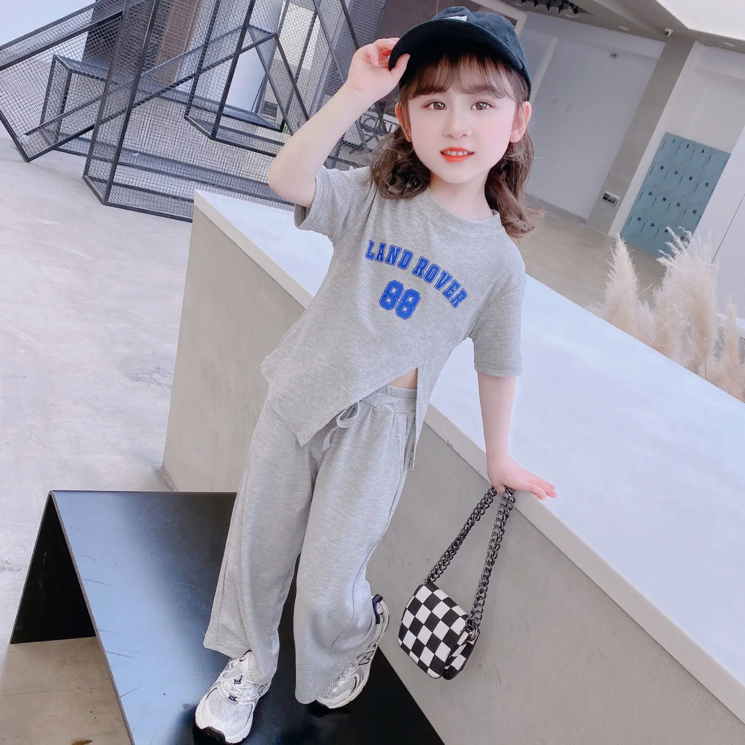 Mädchen Sport Anzug Sommer Mädchen Mode Kurzarm Top Casual Schlaghosen Set 3-12 Jahre Alt Modische Kinder Kleidung
