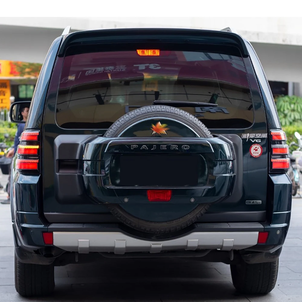سيارة الضوء الخلفي أضواء خلفية الجمعية لميتسوبيشي باجيرو 2007-2023 لمبة خلفية DRL + بدوره إشارة + عكس + أضواء LED الفرامل
