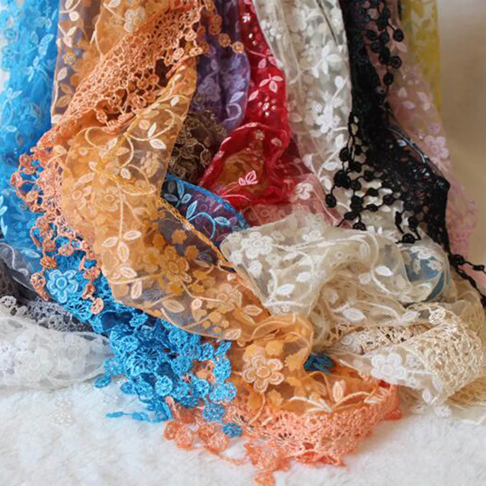 Trendy Flower Fringed Triangle Scarf Women Elegant Lace Shawl Breathable Headscarf Decoration Neck Scarf Wedding Veil Bufanda