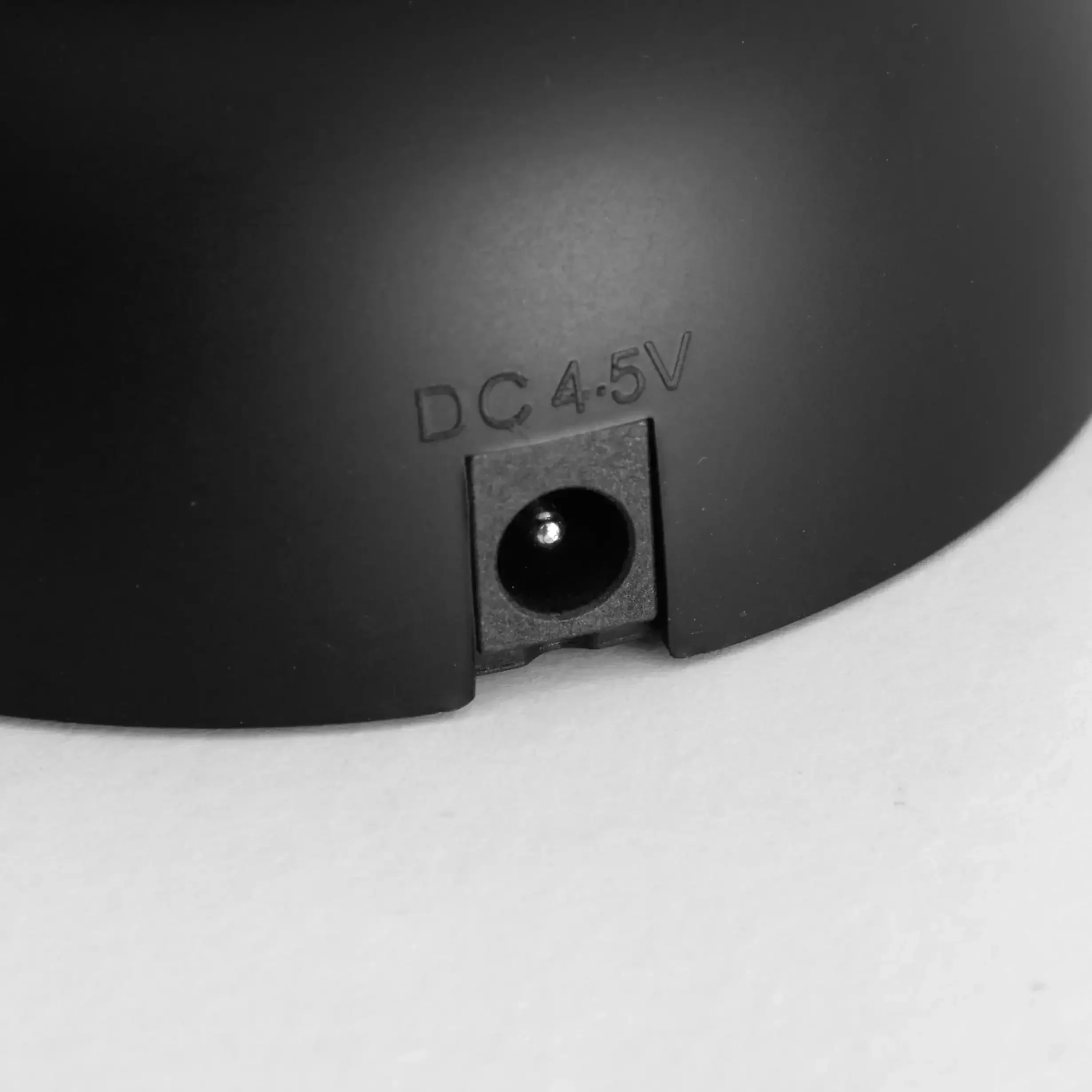 مصباح تورنادو LED وردي لامع - ضوء ليلي يعمل بالبطارية، هدية للفتيات والأطفال والنساء، ديكور سطح المكتب للغرفة