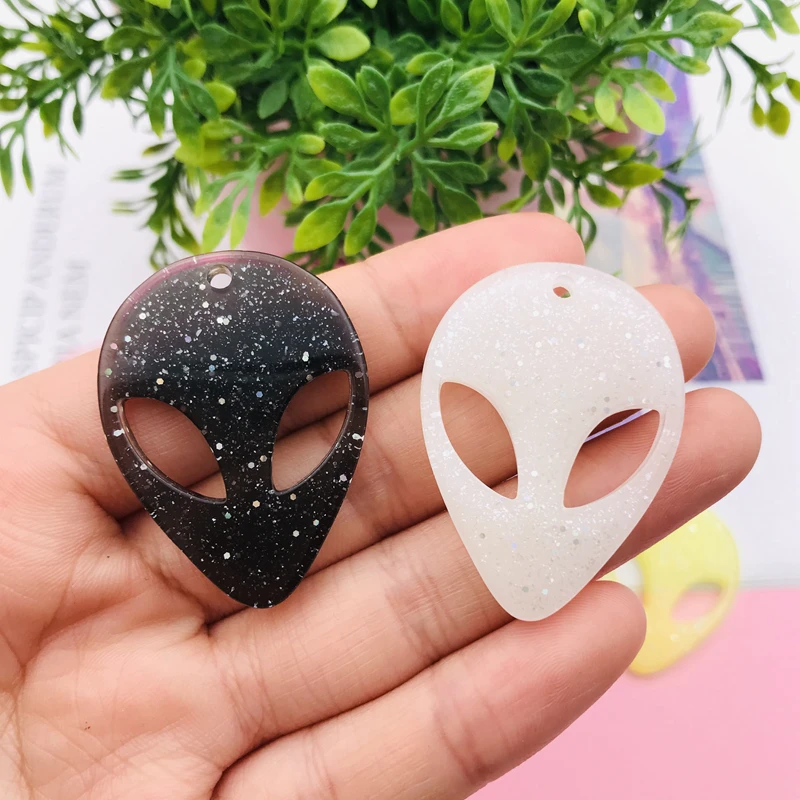 10pcs Hot Selling Resin Kawaii Skull Charm Pendant for Keychain, Earring, Scrapbooking, DIY Making, Necklace