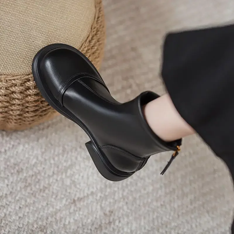 

Women 2025 Thick Sole Chelsea Boots Chunky Platform Soft Leather Elastic Ankle Boots Woman Autumn Winter Comfort Black Botas