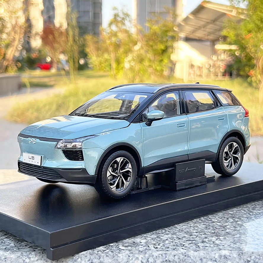 Modellino in lega U5 AIWAYS 1/18: La Scelta Perfetta per Appassionati di Auto Elettriche e Collezionisti