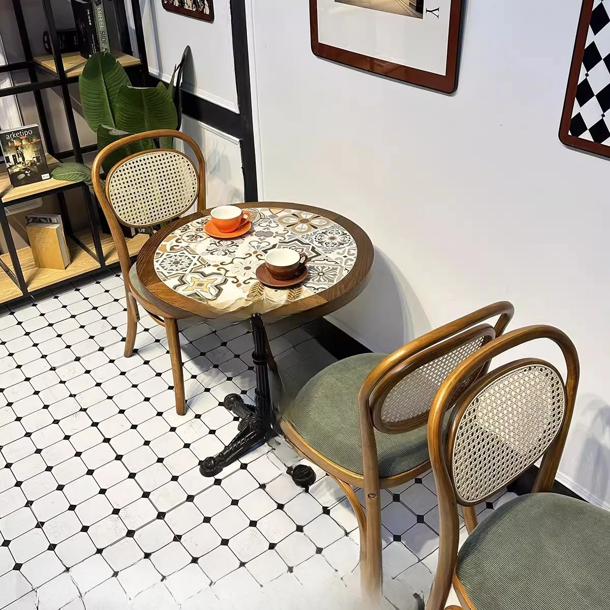 Table ronde rétro américaine de célébrité d'internet, Bistro café, pâtisserie, Dessert, collations