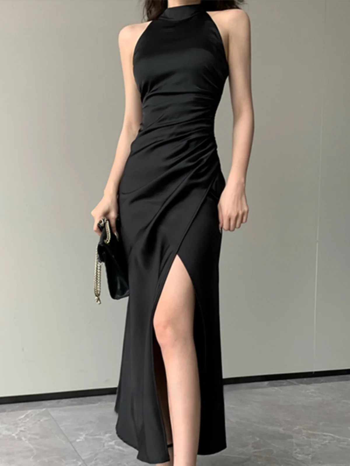 

Ele Bla Asymmetrical Svel Ne Hanging Long Dr Women's Spring 2025 New Sle Slimming High Waist Bodycon Dr