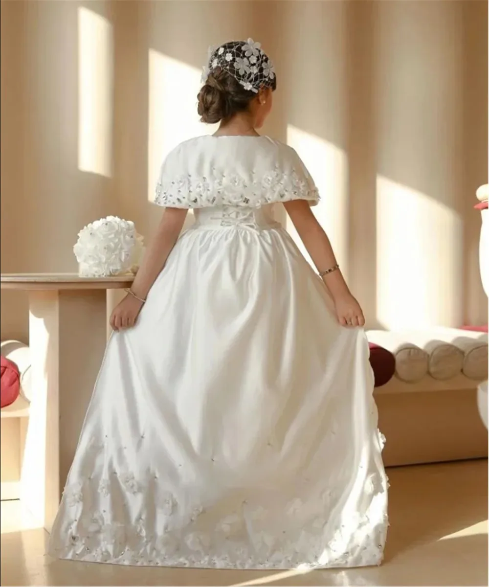 ชุดเดรสเด็กหญิงงานแต่งงานผ้าซาตินสั่งทำพิเศษ ประดับด้วยลูกไม้ ผ้าคลุมไหล่ สง่างาม สไตล์เจ้าหญิง สำหรับพิธีศีลมหาสนิทครั้งแรก งานฉลองวันเกิดครบ 15 ปี และงานพิธีการต่างๆ