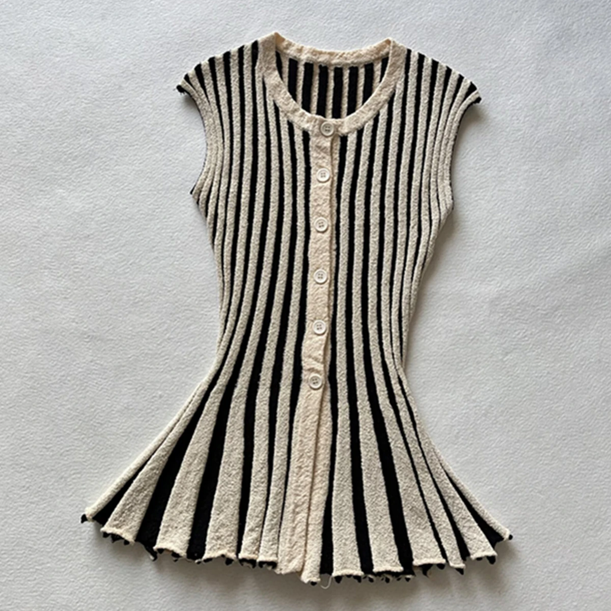 

Maxdutti French Fashion Women's Striped Knitted Sweater Sleeveless Vest Sweater Minimalist Retro Top Women's Clothing