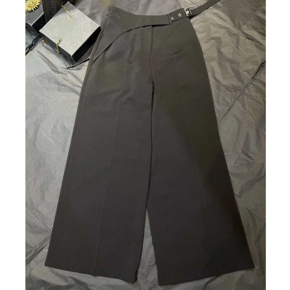2026 Women's Fashion Trends: Loose-Fit, High-Waisted Wide-Leg Trousers with Belt — Casual & Versatile Y2K Style Bottoms bra