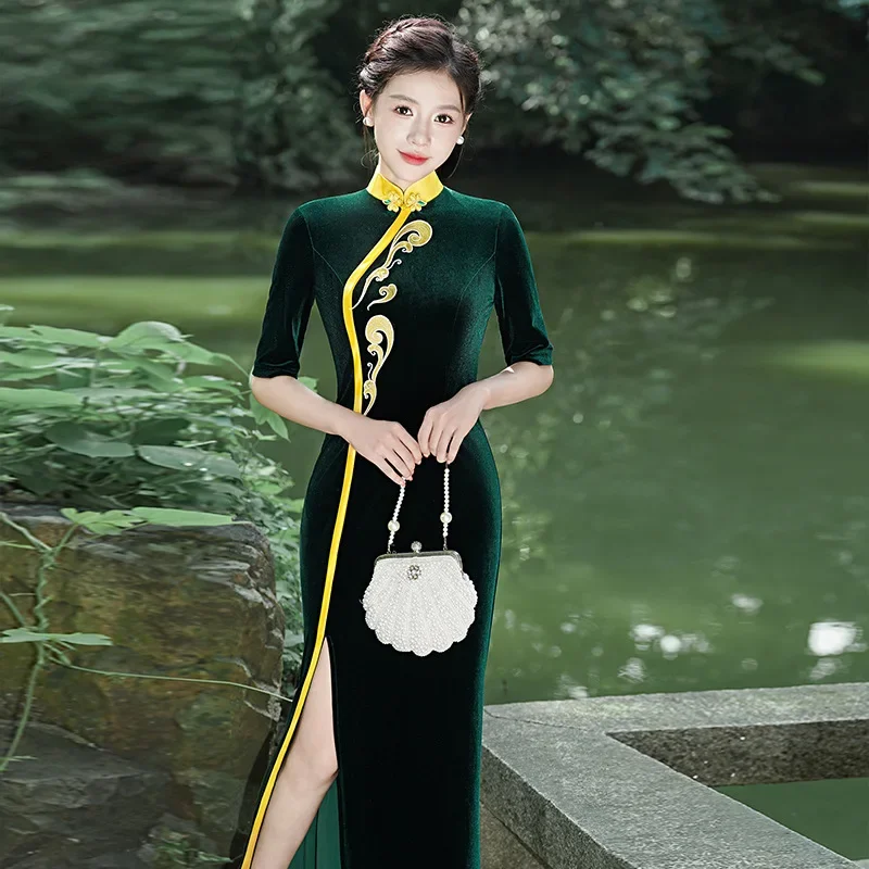 

Новое велюровое улучшенное длинное зеленое платье Cheongsam в стиле ретро для похудения, модное элегантное платье с высоким разрезом Qipao