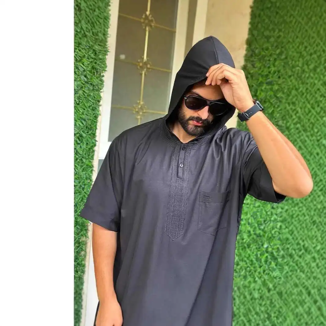 Baru 2025 Gaya Arab Sederhana Panjang Pria Berkerudung Kemeja Jubah Longgar Lengan Pendek Jubah Abaya Ramadhan Dubai Mewah Islam Elegan