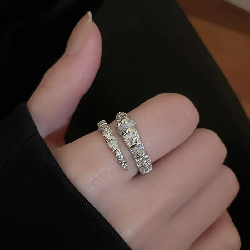 Vielseitige, modische, trendige, schlangenförmige Öffnungsringe für Damen, hochwertige, exquisite Zirkon-verstellbare Ringe, Schmuckzubehör
