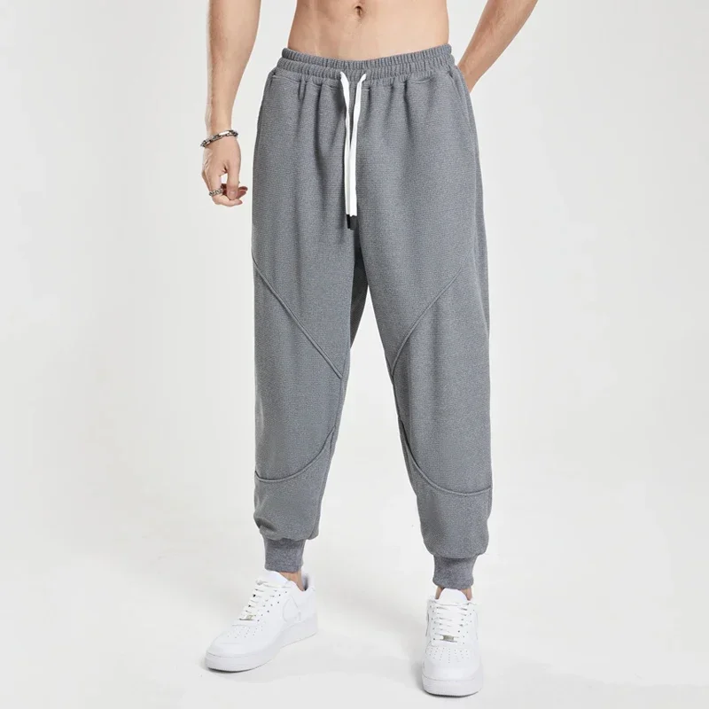 

Men's lightweight embossed sports pants, casual, luxurious, fitness, gymnastics, training, new collection for summer 2023