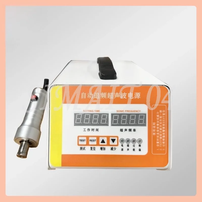 Ultrasonic 28k handheld welding machine Automotive interior door panel modified chassis Chicken manure with spot welding machine