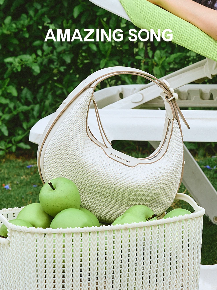 Amazing Song Half Moon Bag Woven S Shoulder Bag Handbag