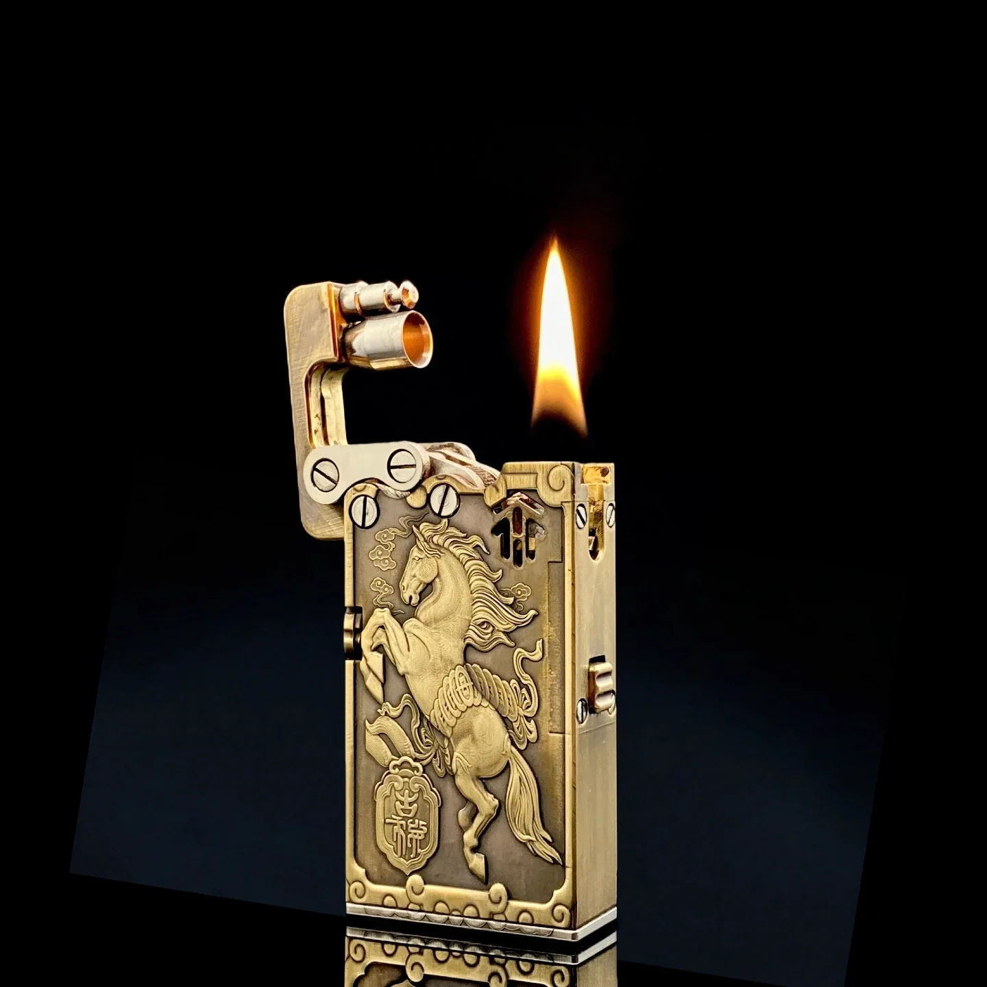 

LONGSHE 8th Generation Embossed 12 Zodiac Pattern Lighter, Press Ejection Ignition Brass Oil Machine, Cool Gift for Men