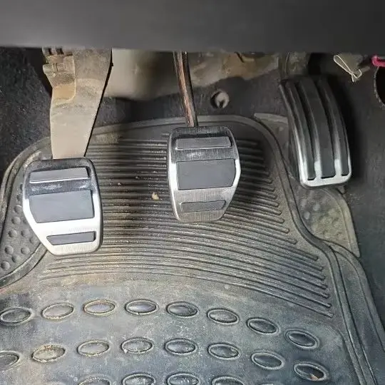 For Peugeot 2008 207 208 308 301 FOR Citroen C4L C4 C3-XR DS 3 4 6 FOR DS3 DS4 DS6 Car Gas Foot Rest Modified Pedal Pad Plate