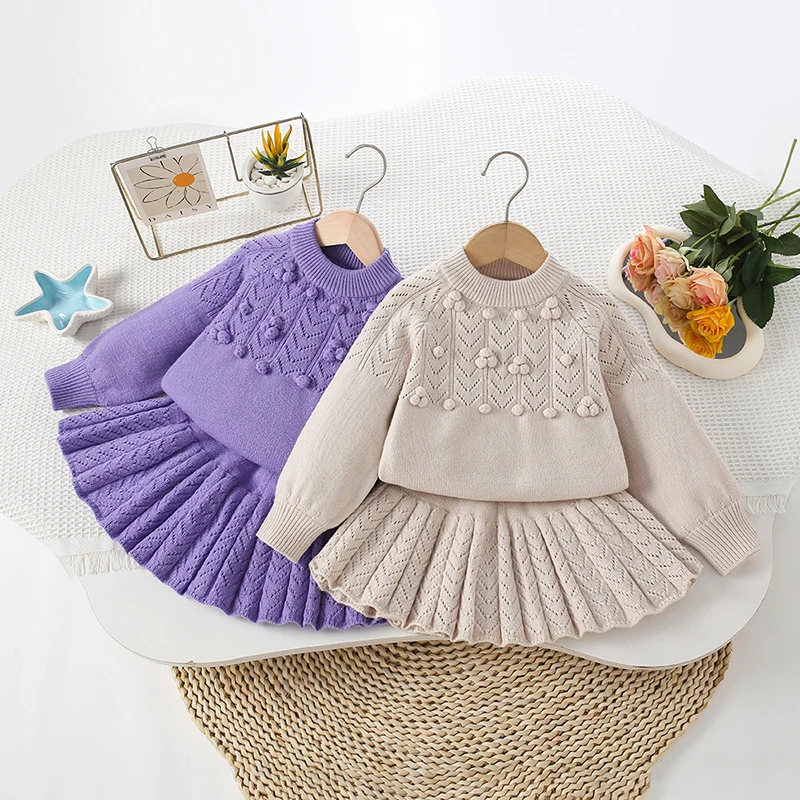 

Новинка 2023 года, осенне-зимний детский вязаный костюм, вязаный пуловер с длинными рукавами + короткая юбка, комплект одежды для маленьких девочек от 2 до 6 лет