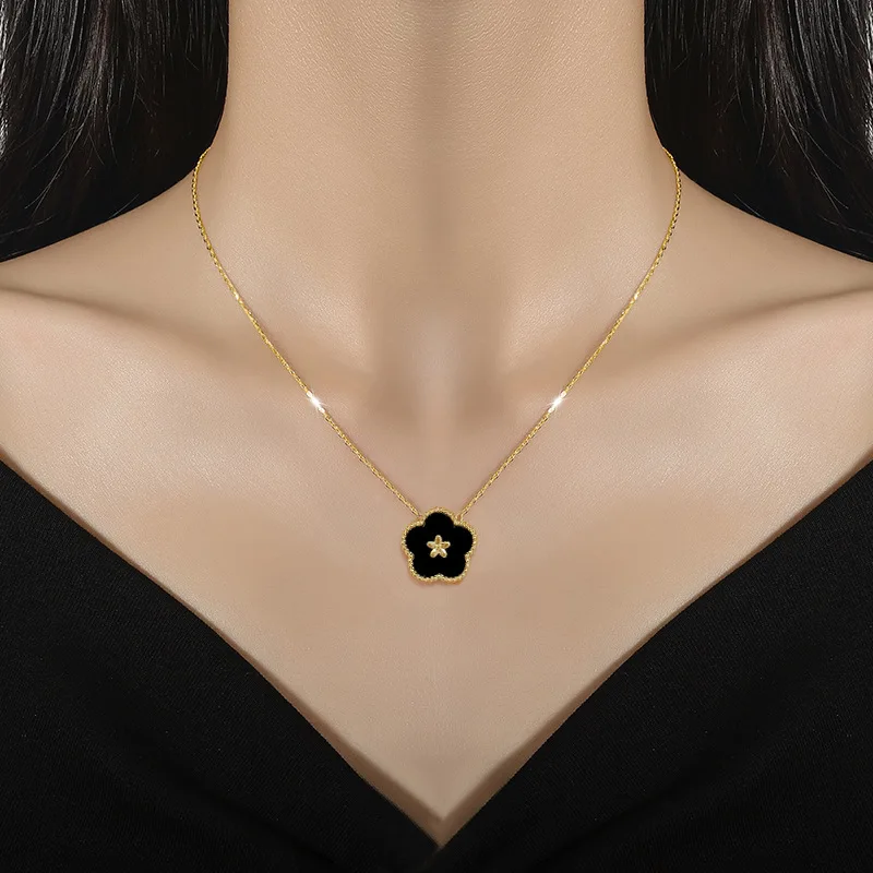 Full Titanium Steel Five-leaf Flower Peach Blossom Pendant Double-sided Minimalist Necklace Female Ins Clavicle Chain Matching