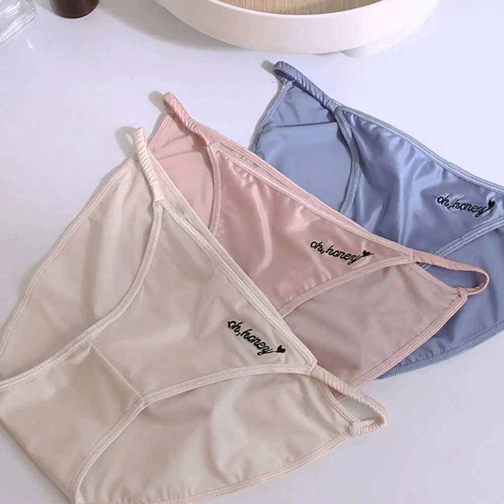 Charming Girls Solid Color Thin Strap Cotton Crotch Women Stain Panties Women Briefs Letter Print  Underwear Seamless Underwear