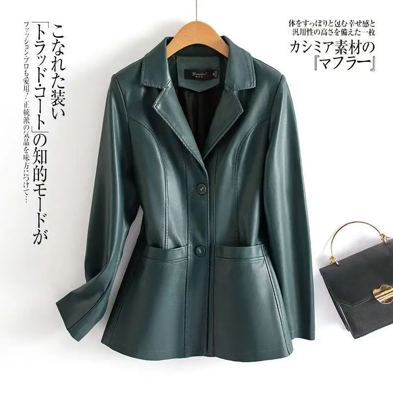 موضة جديدة لعام 2026 سترات من جلد الغنم للنساء معاطف قصيرة غير رسمية من الجلد الحقيقي بأكمام طويلة مغطاة بأزرار وخصر مطاطي سترات نسائية